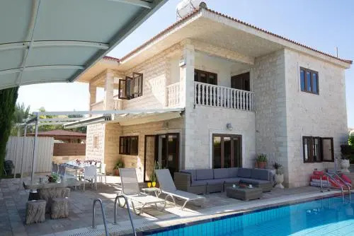 Imagine Your Family Renting a Luxury Holiday Villa Close To Paralimni’S Main Attractions, Paralimni Villa 1221