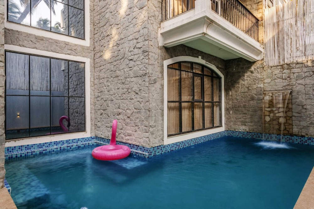Luxury 4bhk Villa Near Morjim Beach Casa da Paz