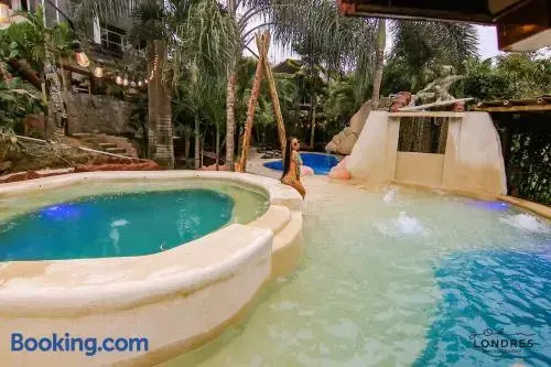 ME Hotel & Villas - Montañita Estates