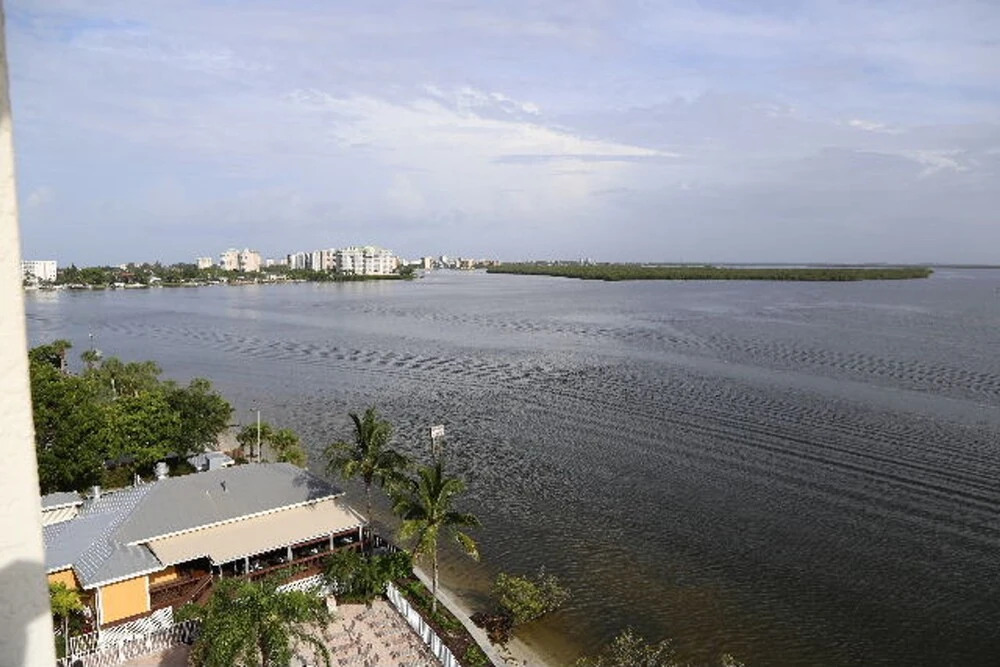 Lovers Key Resort 704