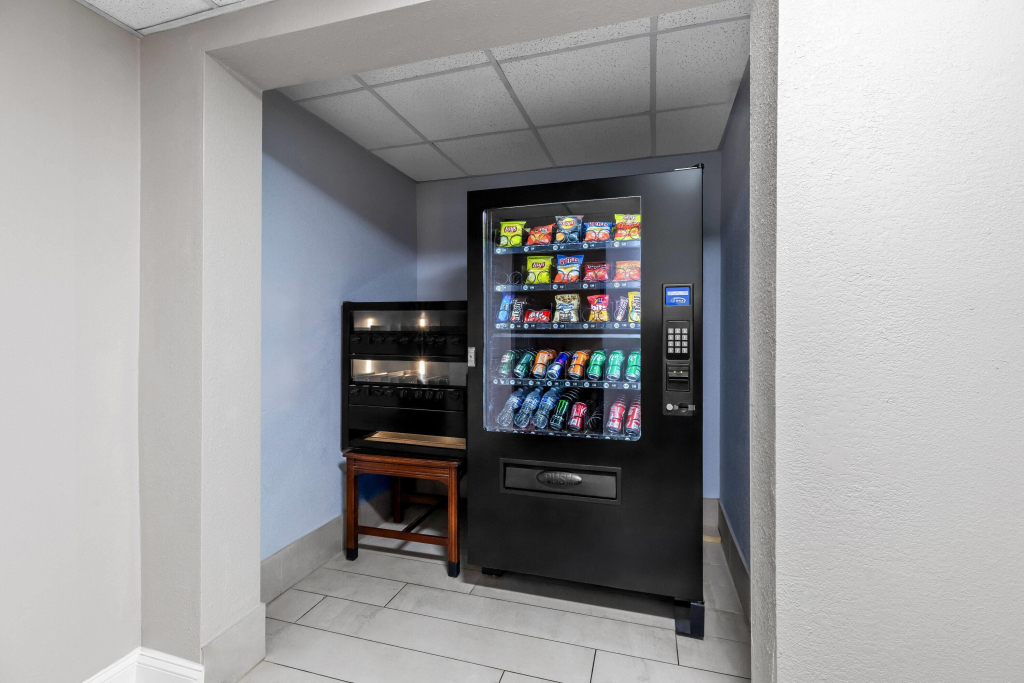 Days Inn & Suites by Wyndham Peachtree Corners Norcross
