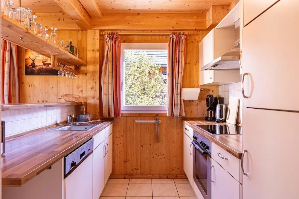 Spacious Chalet near Kreischberg Ski Area
