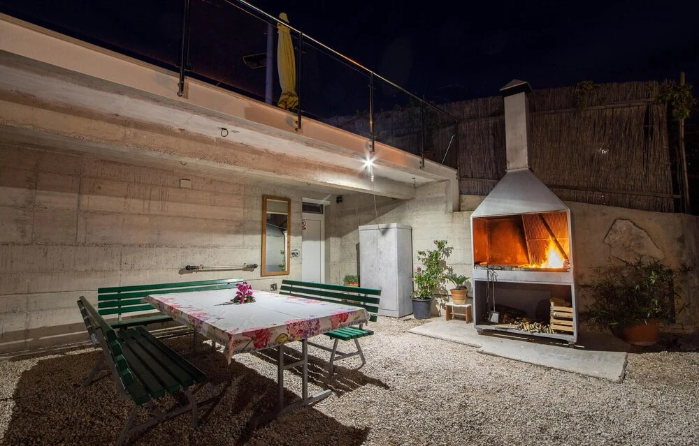 Amazing Home in Lokva Rogoznica With Wifi and 2 Bedrooms