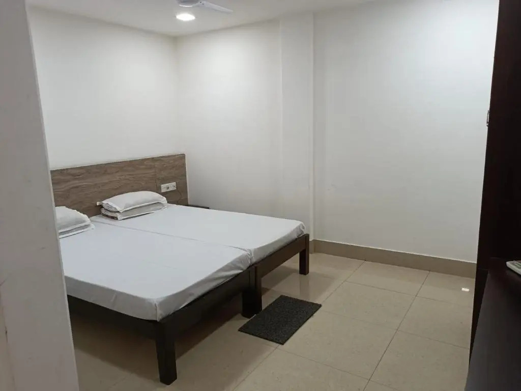 Kusum Hotel And Restaurant