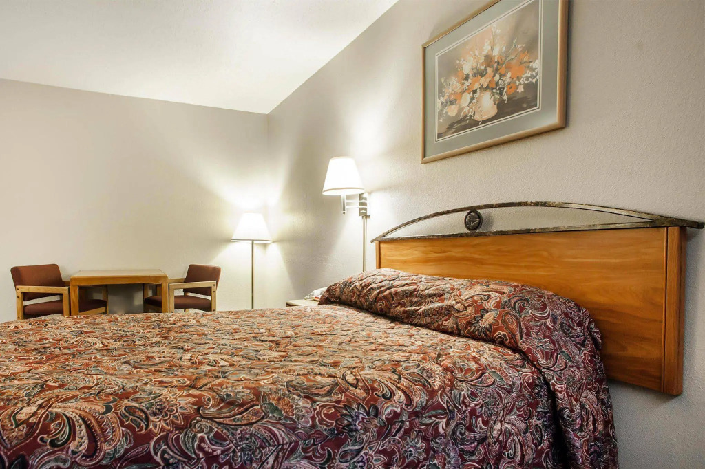 Rodeway Inn