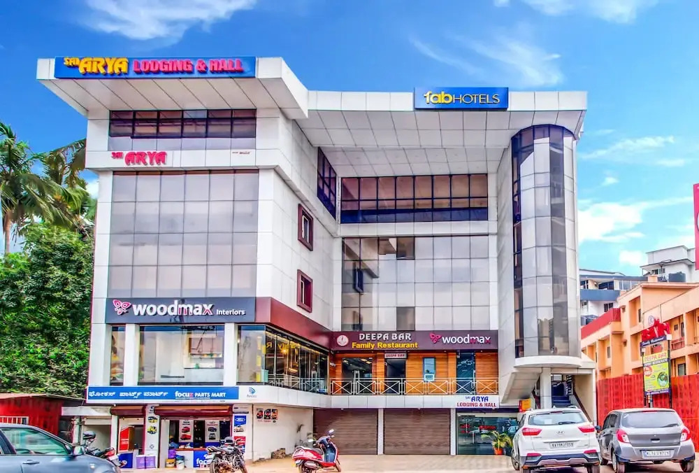 FabHotel Sai Arya
