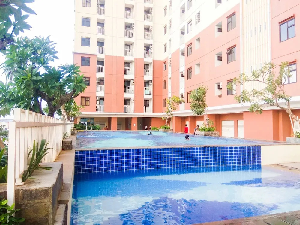Brand New and Compact 2BR Lagoon Bekasi Town Square Apartment