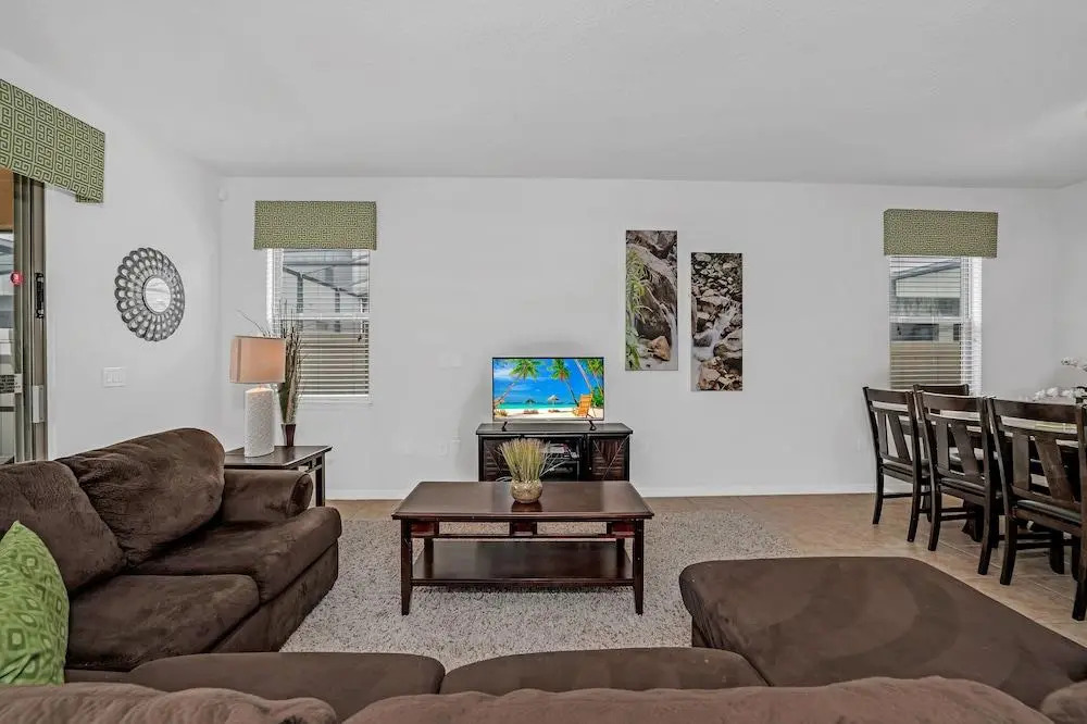 Elegant Villa wPrivate PoolSpa Game Room