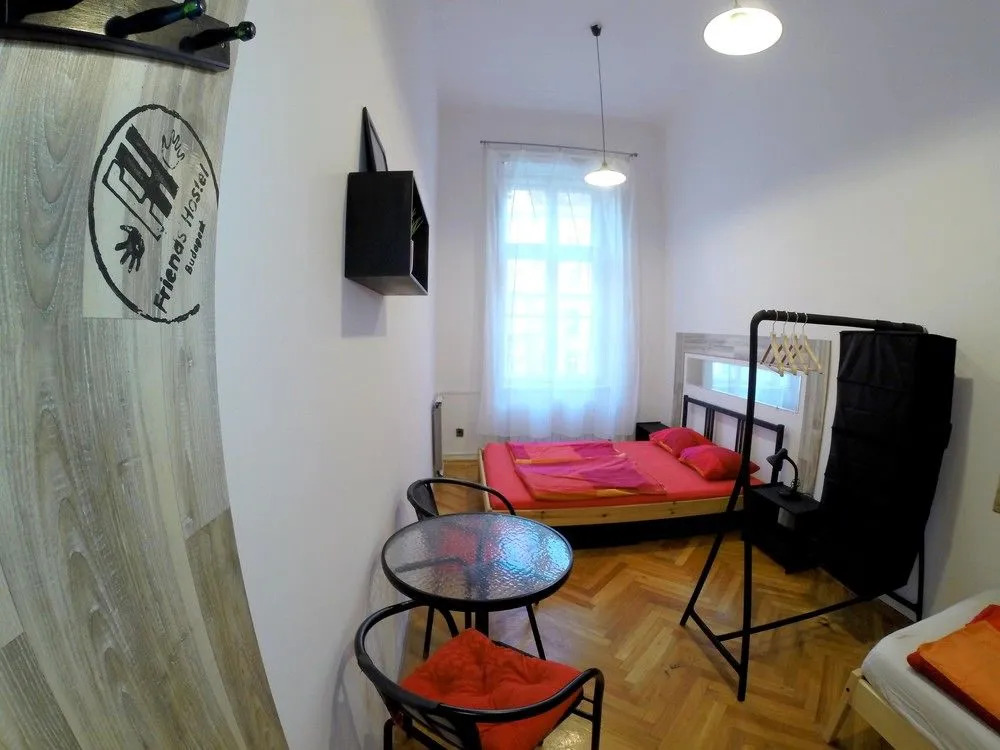 Friends Hostel & Apartments