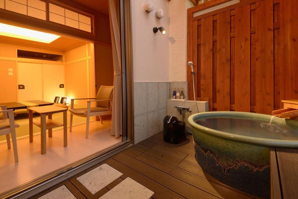 Hakone Mori no Seseragi