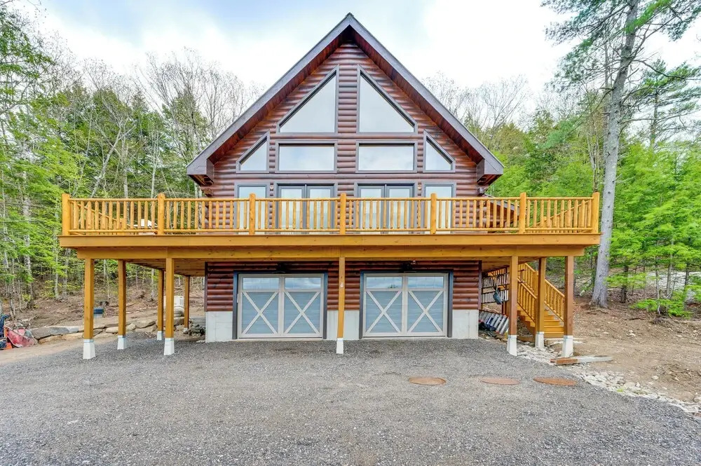 Mtn-view Deck: Scenic Conway Log Cabin!