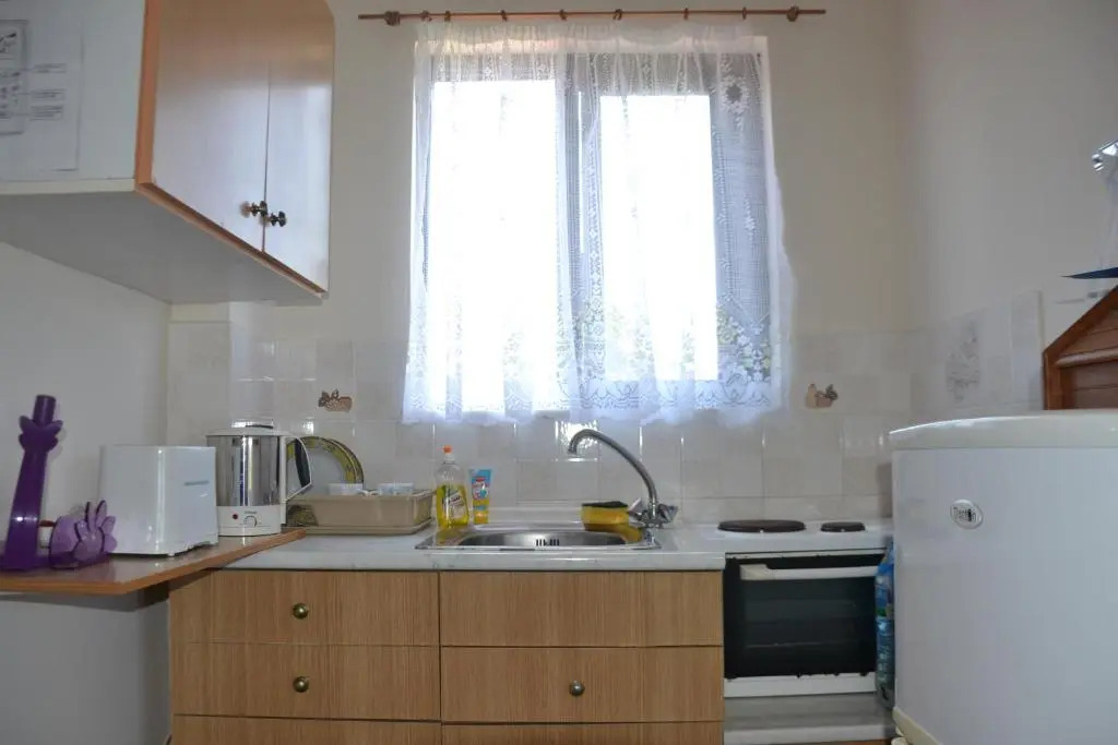 Antzela Apartments