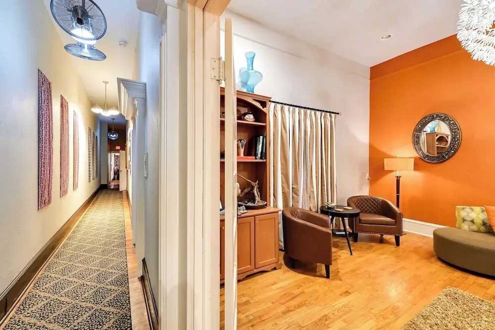 Historic Decatur Apt w/ City Square Views