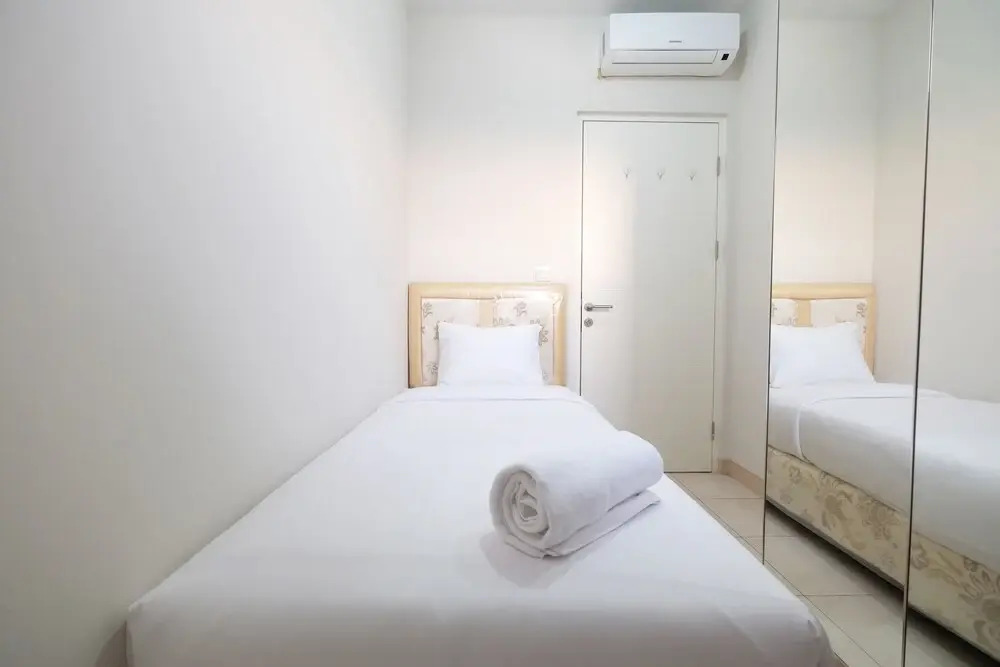 3BR near Sumarecon Mall Bekasi at The Springlake Apartment