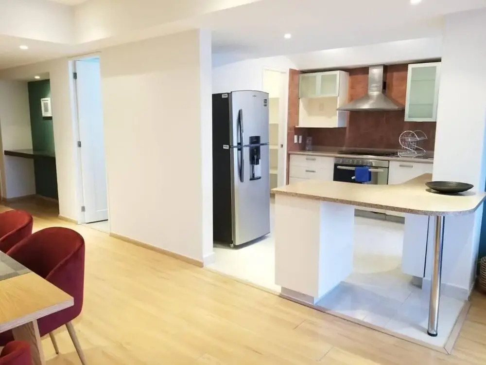 Amazing City Views in Big Apartment With Amenities