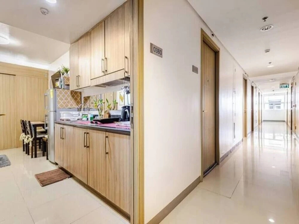 The Golden Shore Suites