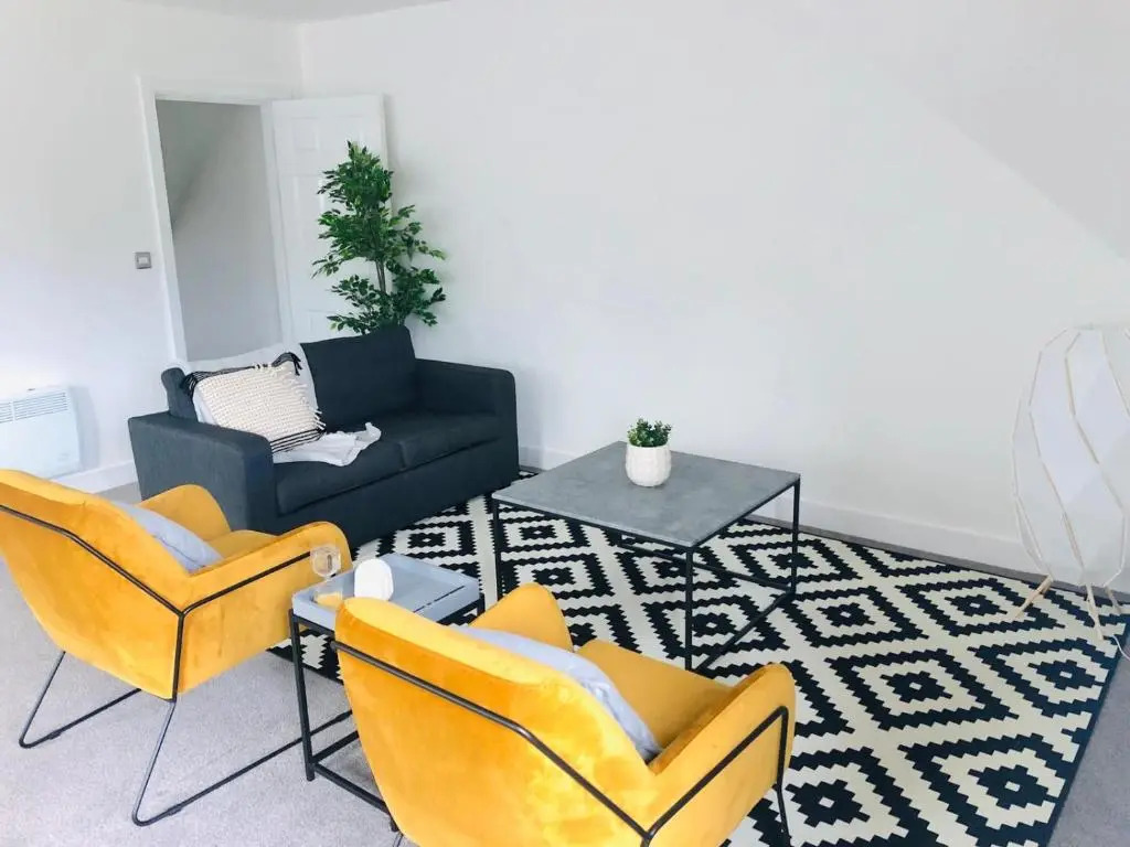Shield Penthouse Loft - 2 Bedroom Luxe Large Apartment