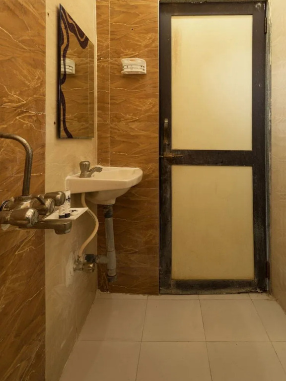 OYO Flagship18489 Hotel Sai Parth