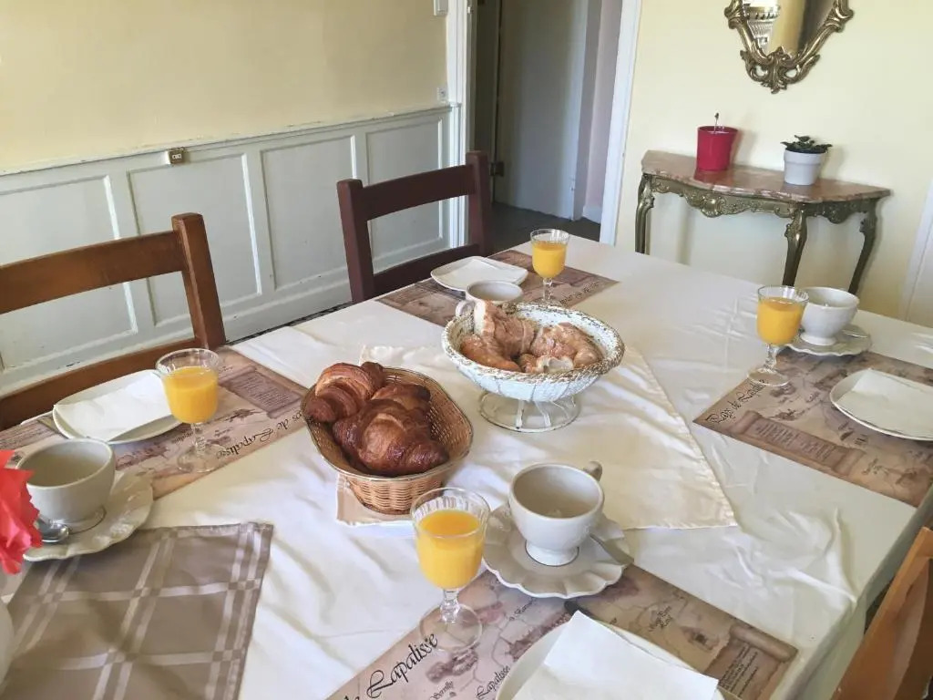 Chambres dhôtes et Roulotte Au Bonheur Du Parc
