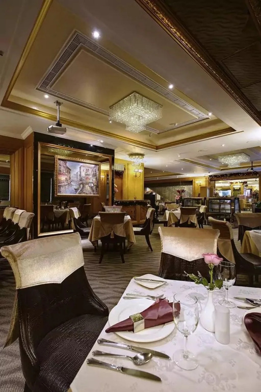 Cosmos Hotel Taipei