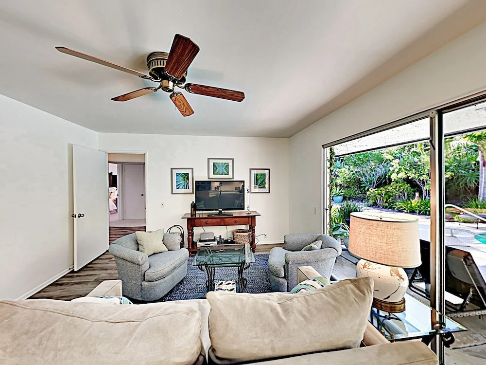 637 Sea Ranch Drive Home 3 Bedrooms 2.5 Bathrooms Home