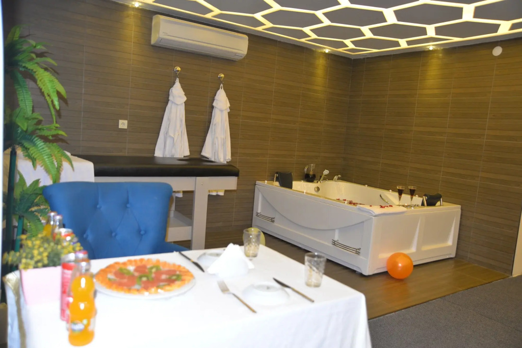 TEVETOGLU HOTEL