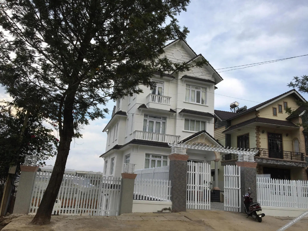 White House Dalat