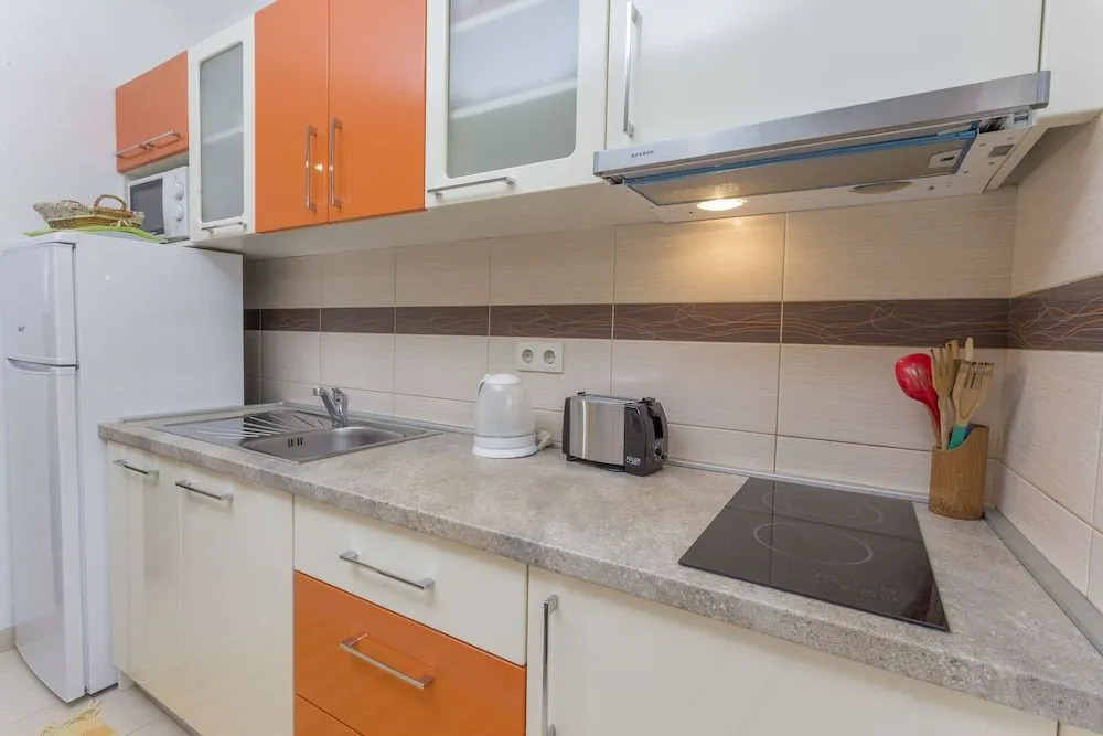 Apartments Edi