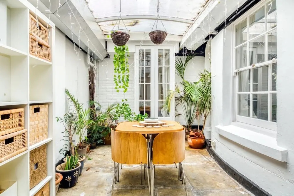 2bed w/ Covered Patio, 5 Mins to Paddington Stn