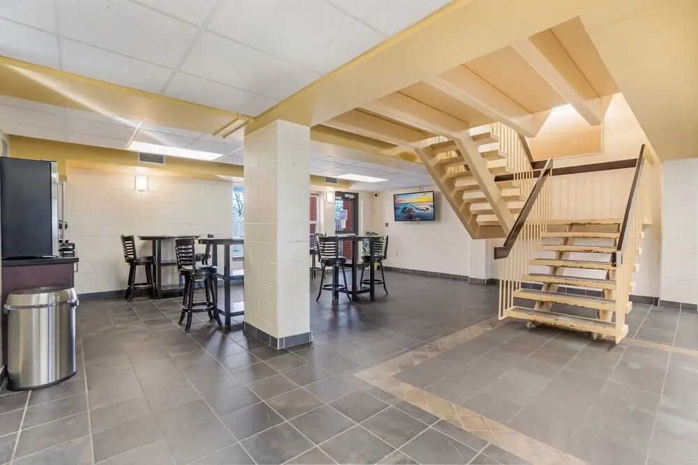 Residence & Conference Centre - Welland