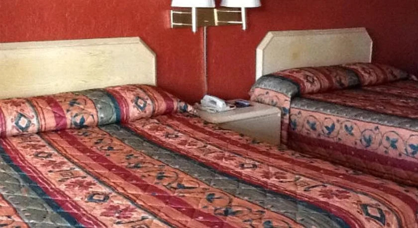 Deluxe Inn - Sarasota