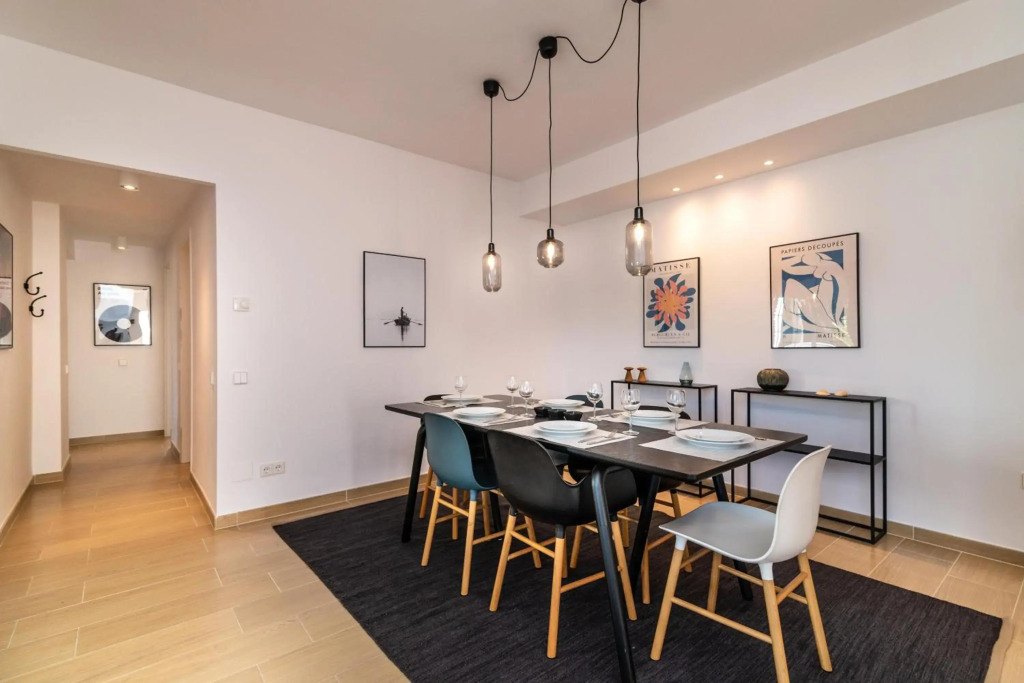 Newly renovated 3 bedroom apt next to Puerto Banús