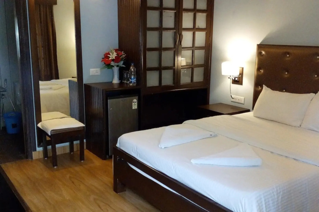 Crown Villa Vagator