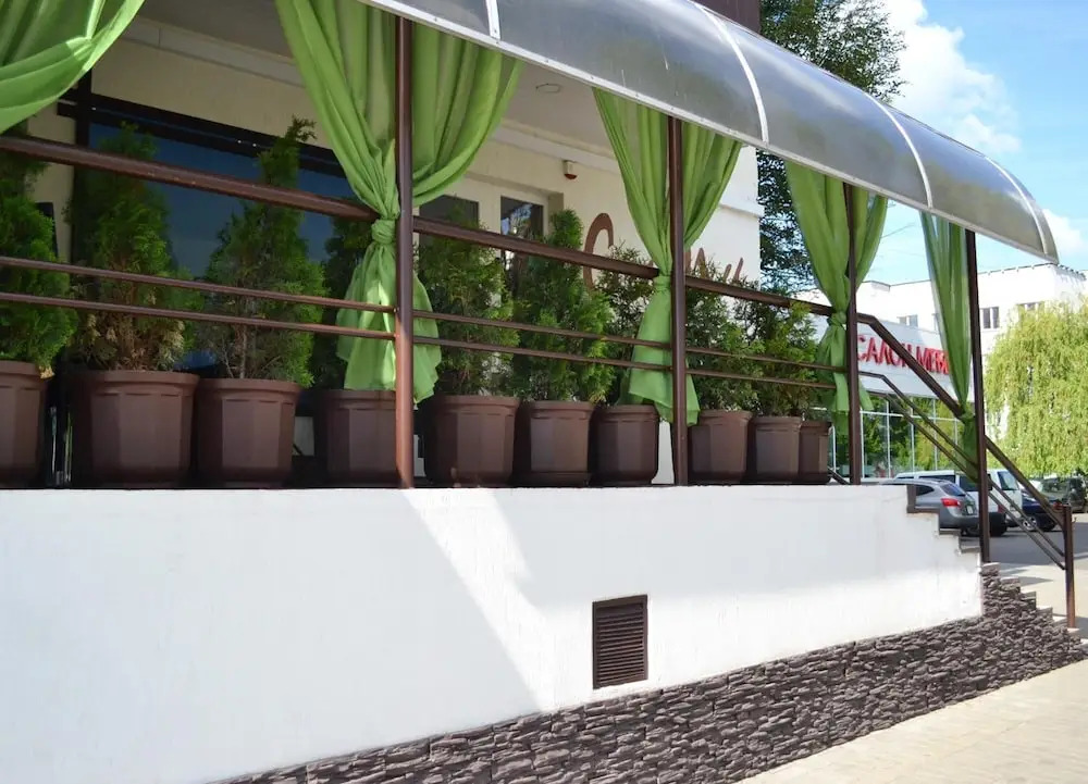 City Hotel