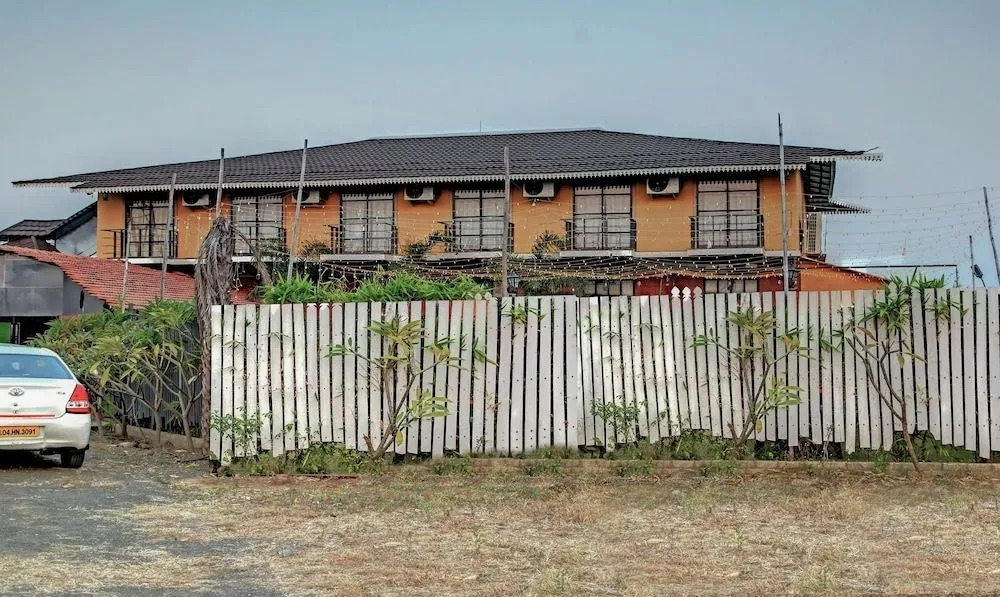 Treebo Trend Hotel Wildernest