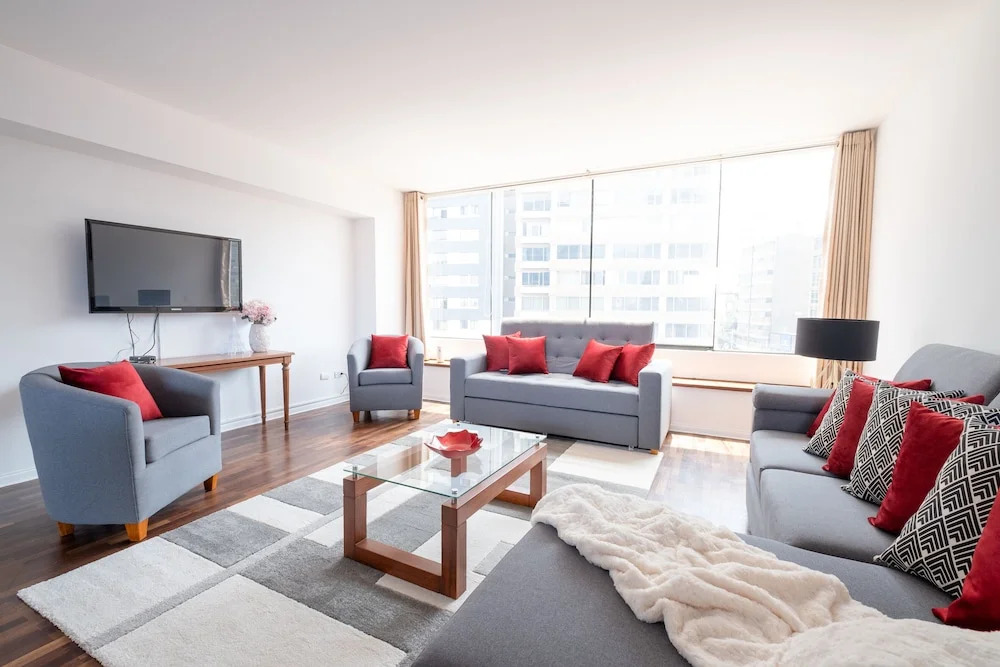 Simply Comfort. Stylish Miraflores Apartments