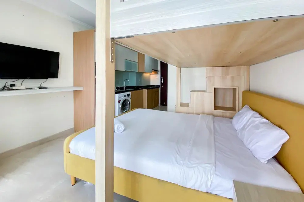 Comfort And Modern Studio Apartment At Menteng Park