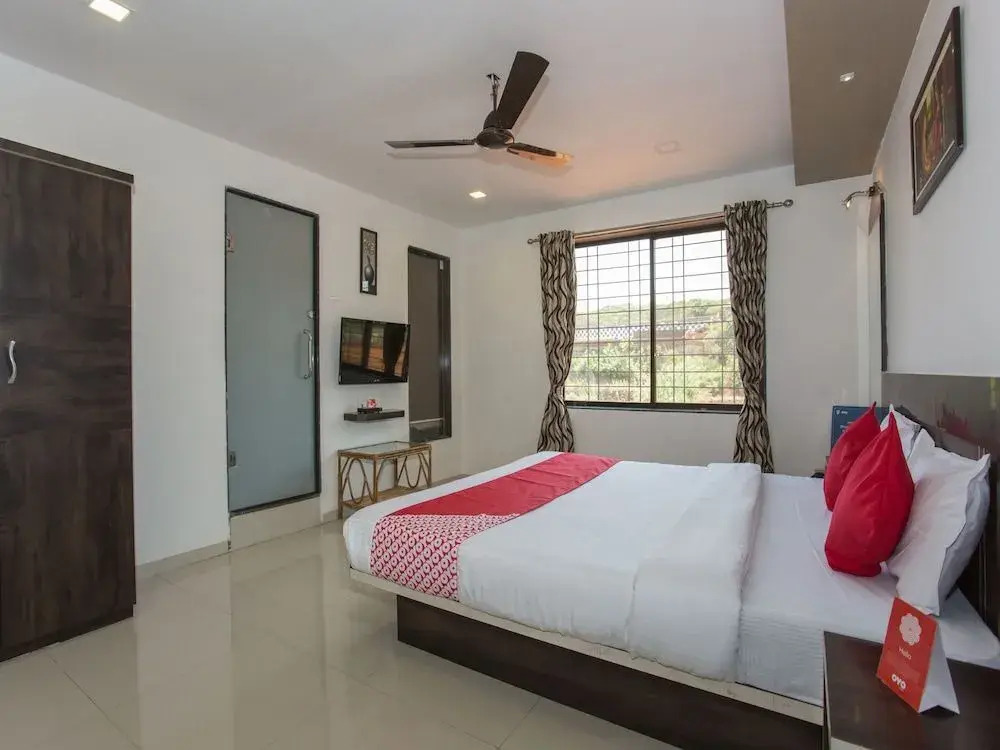 Meera Vatika by OYO Rooms