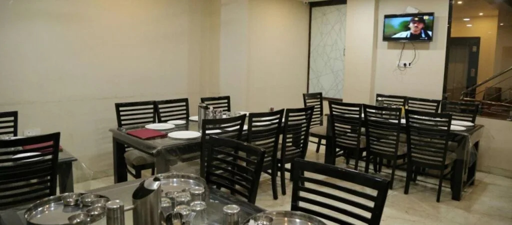Hotel Lokpriya Inn