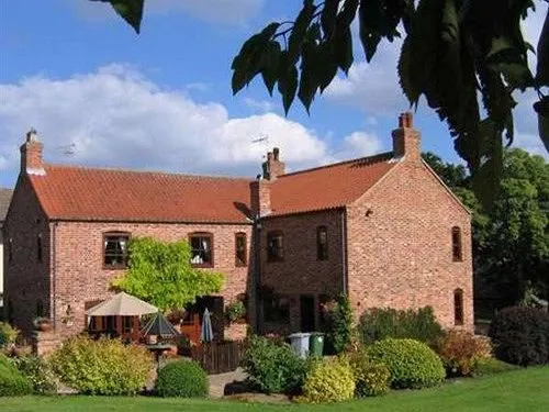 Crosshill House