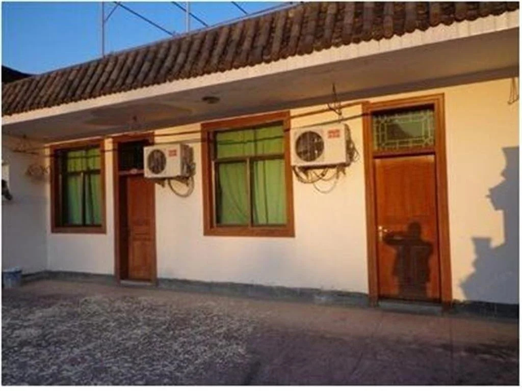 Wuyuan Longhu Hostel