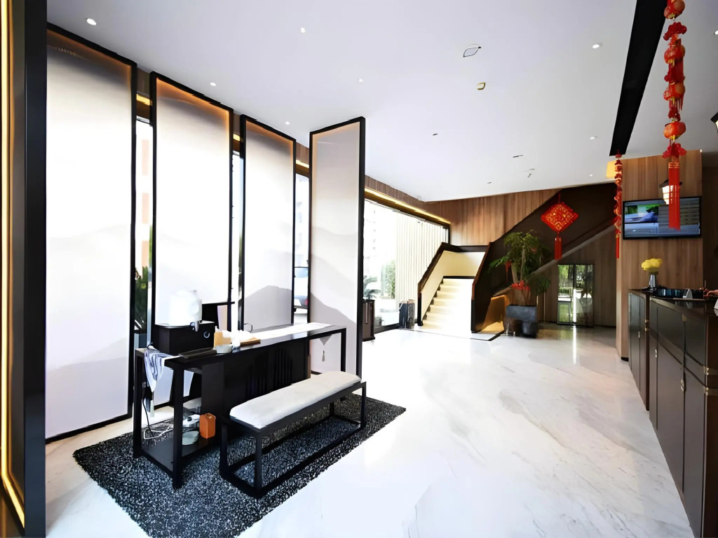 Jinjiang Metropolo Hotel Nanjing Jiangjun Dadao Hehai University Branch