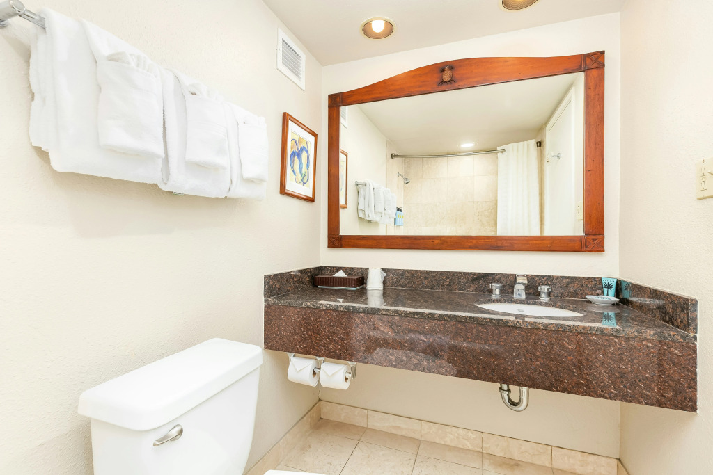 Luana Waikiki Hotel & Suites