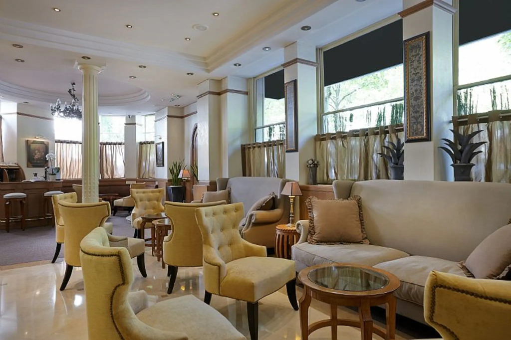Hôtel Vernet Champs Elysées Paris