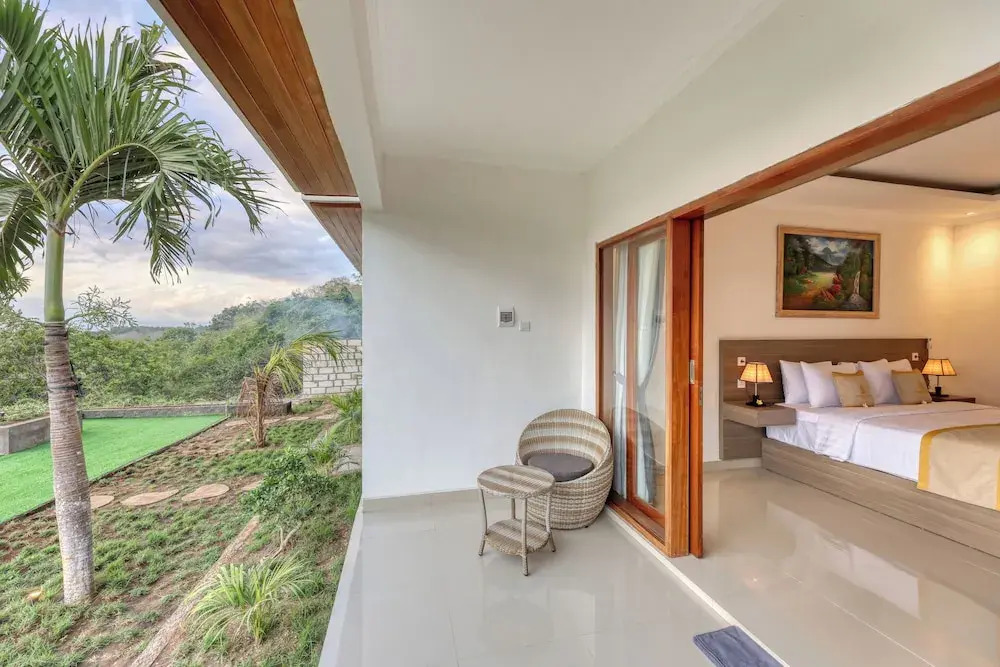 Kelingking Parama Resort