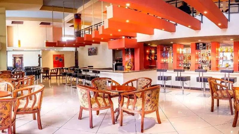 Platinum Hotel