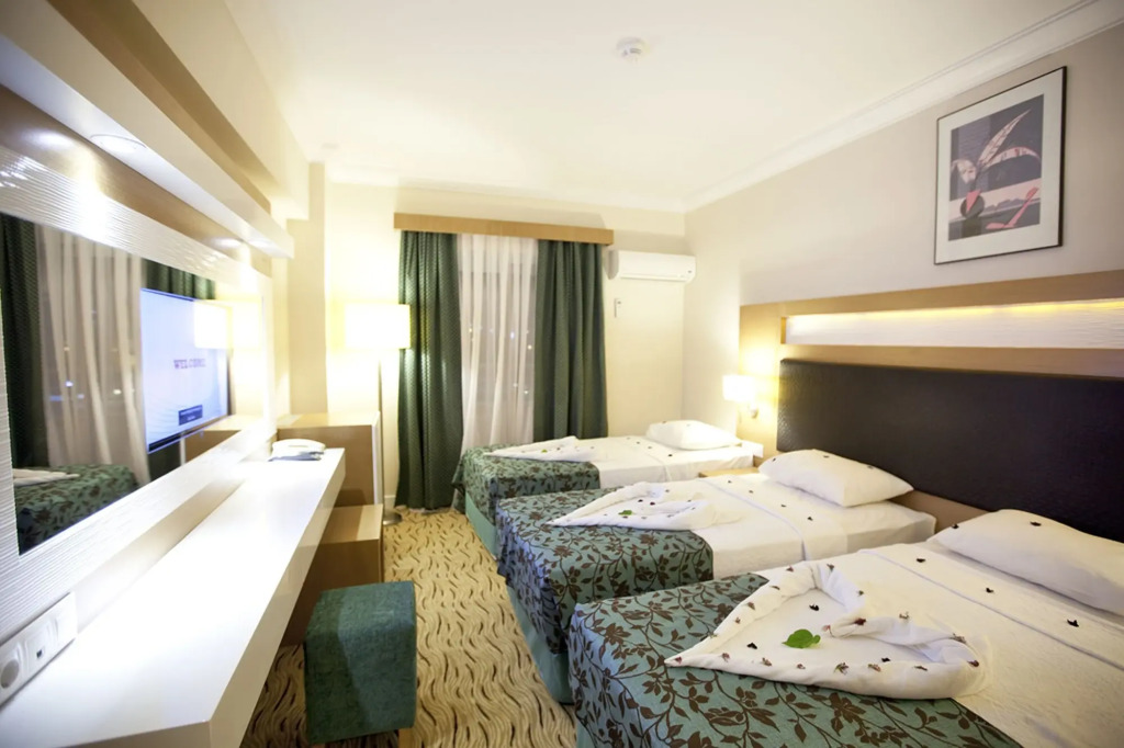 Marbel Hotel by PalmWings