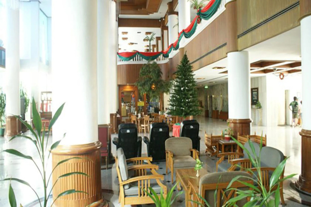 Royal Palace Hotel