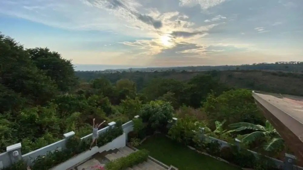 Villa - Sleeps 10 - Communal Pool - Parking