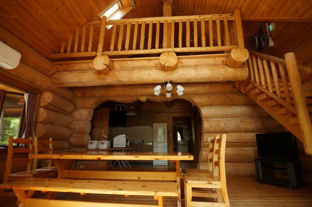 Hakuba Canadian Lodge